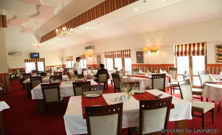 Baku Inn Hotel Ресторан фото